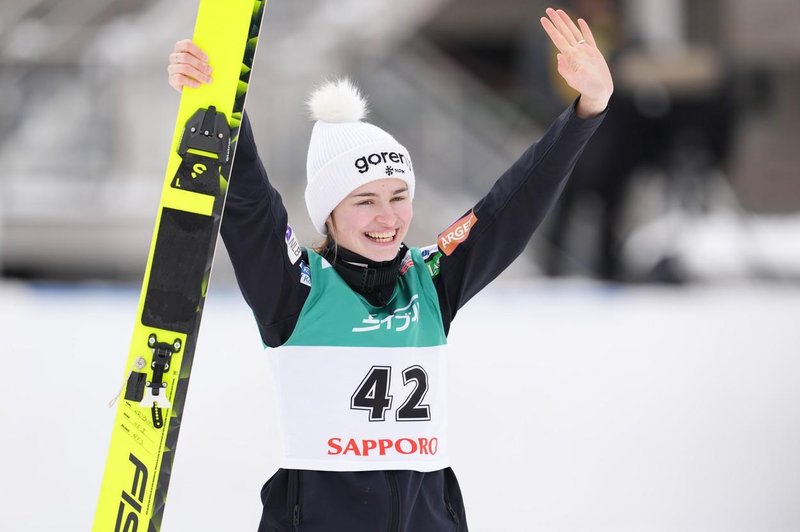 Čestitke! Slovenski smučarski skakalki najboljši v kvalifikacijah za svetovni pokal (foto: Profimedia)