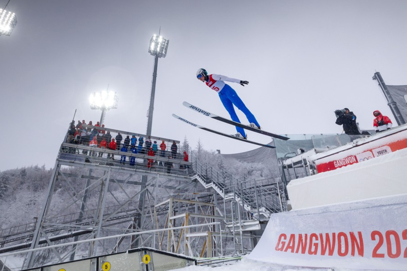 Zapomnite si ta imena, so prihodnost smučarskih skokov! Slovenija spet slavi: drugi dan, druga zlata kolajna (foto: Profimedia)