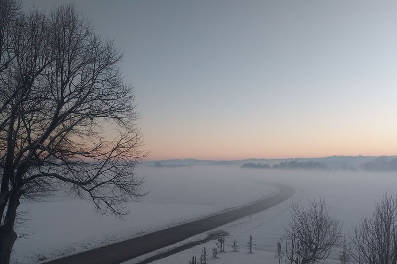 Presenetljiva napoved vremenoslovcev: vikend, ki je pred nami, ne bo prav nič pomladen (foto: Uredništvo)