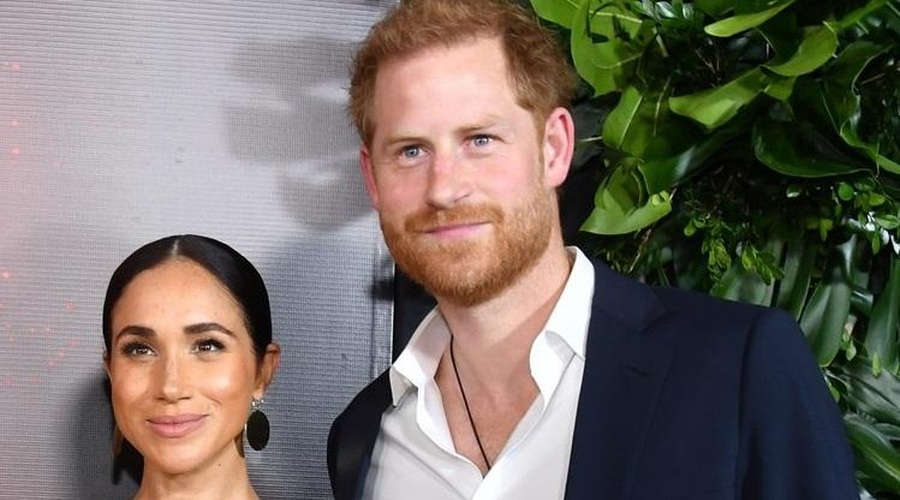 Harry in Meghan pod plazom kritik: namesto na obisk k bolnemu kralju - izlet na sončno Jamajko (foto: Profimedia)