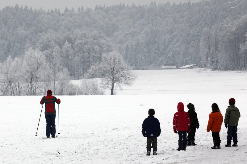 Vremenska motnja bo s seboj prinesla tudi snežno pošiljko (foto: Bor Slana/Bobo)