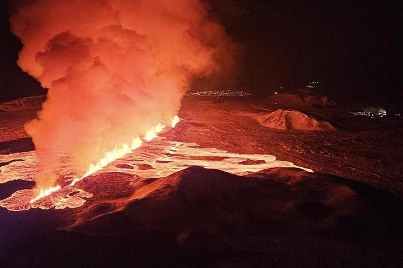 Islandski vulkan znova izbruhnil, poglejte neverjetne posnetke (VIDEO) (foto: Profimedia)