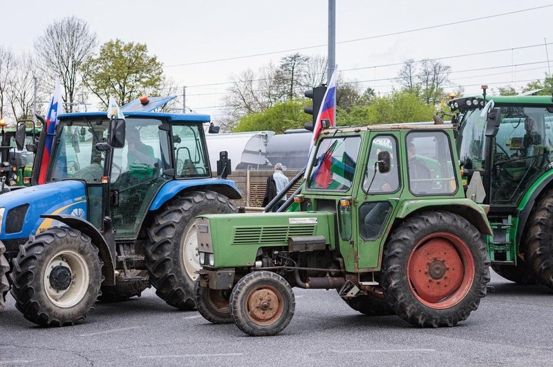 Tudi njim je prekipelo: slovenski kmetje na protestni vožnji, kaj zahtevajo? (foto: Žiga Živulovič jr./Bobo)