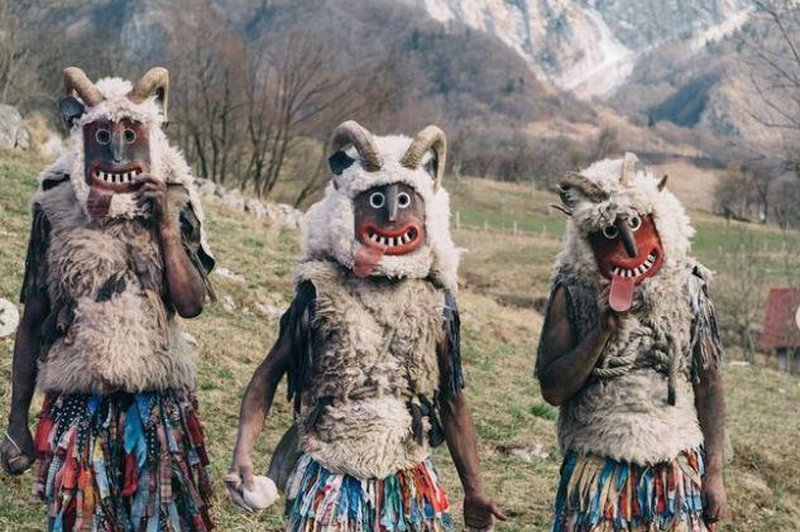 Sloviti National Geographic se je slovenskemu pustovanju poklonil s "pošastnimi" fotografijami (foto: Instagram/National Geographic/Ciril Jazbec)