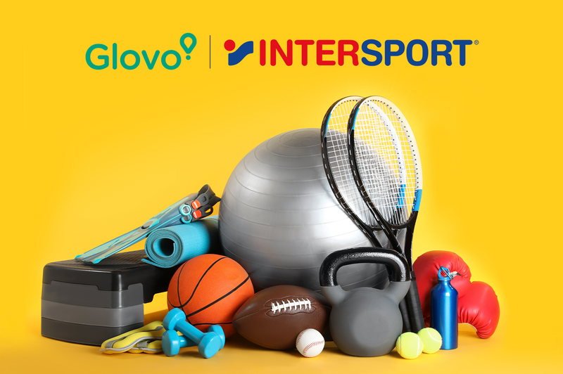 Glovo utrjuje partnerstvo z Intersportom: Več kot 5.000 športnih izdelkov in dodatkov je na voljo v aplikaciji Glovo s hitro dostavo v 10 mestih (foto: promocijska fotografija)