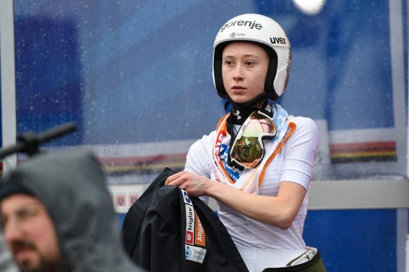 Tako malo je manjkalo! Nika Prevc se je borila do konca, a za las zgrešila stopničke (foto: Profimedia)