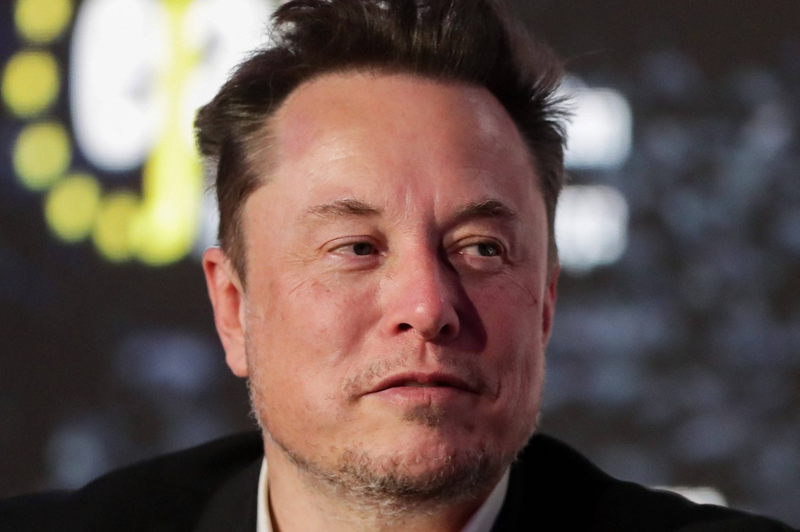 Elon Musk si je po izpadu Facebooka privoščil zbadljivo pripombo: "Če berete to objavo ... " (foto: Profimedia)