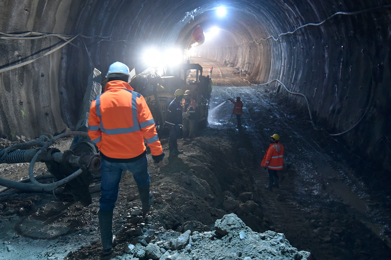 Po številnih zapletih prebili drugo cev predora Karavanke: kdaj bodo skozenj peljali prvi avtomobili? (foto: Žiga Živulovič jr./Bobo)