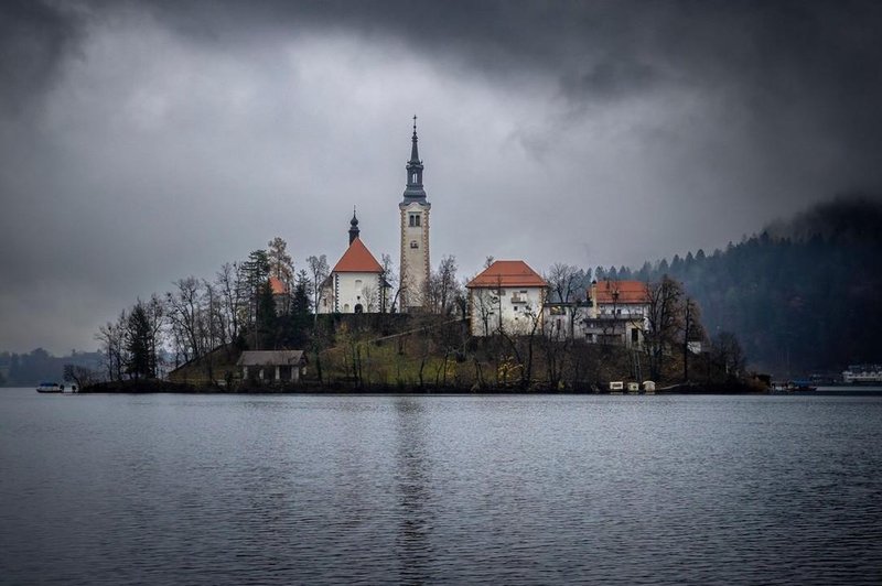 Ste razdražljivi, utrujeni in slabo spite? Zelo verjetno je krivo vreme (foto: Profimedia)