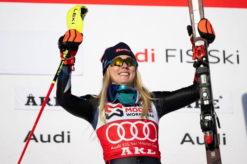 Mikaela Shiffrin po prisilnem počitku z gromozansko prednostjo do 96. zmage, Dvornikova z devetim mestom do izida kariere (foto: Profimedia)