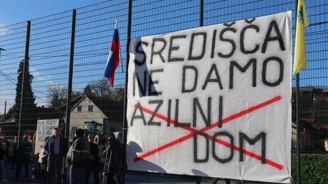 Središče ob Dravi proti azilnemu domu