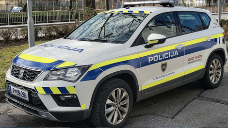 policijski avto