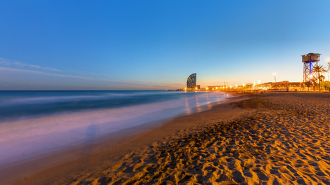 Barcelona plaža turizem Španija turisti