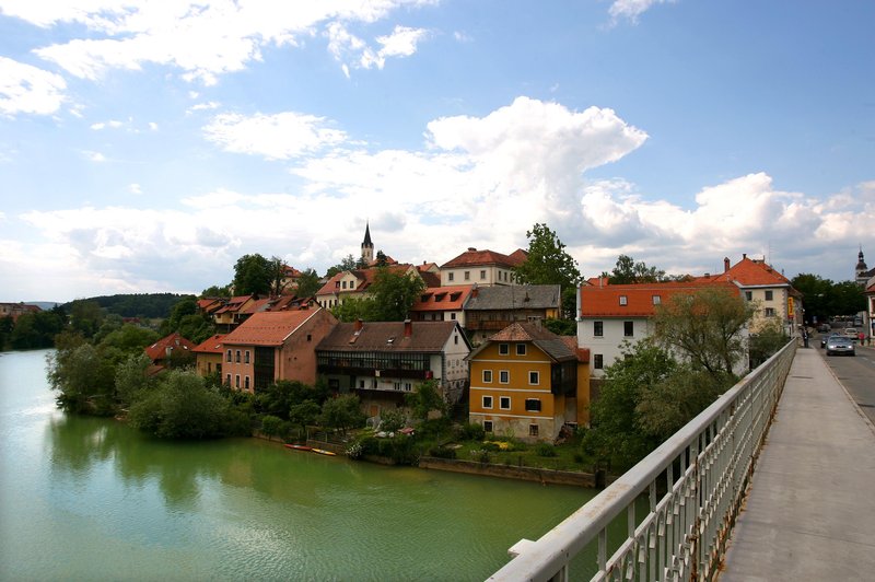 Odlična novica za Dolenjce: v tem mestu bo lepše in ceneje živeti (foto: Ziga Zivulovic jr./Bobo)