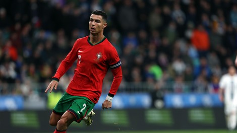 Potolčeni Cristiano Ronaldo zapustil Slovenijo: poglejte, s kakšnim letalom je odletel z Brnika (in koliko stane!)