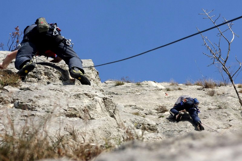 Znanih je več podrobnosti o tragični gorski nesreči (foto: Tina Kosec/Bobo)