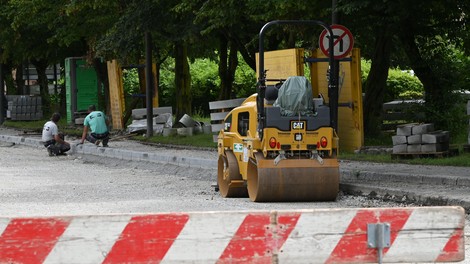 zapora cesta gradbišče