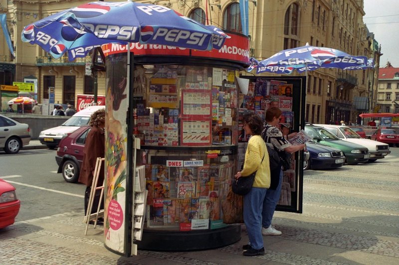 Oropala ga je v trafiki sredi belega dne! Uporabila je to 'staro foro', ki je sicer dobro znana (foto: profimedia)