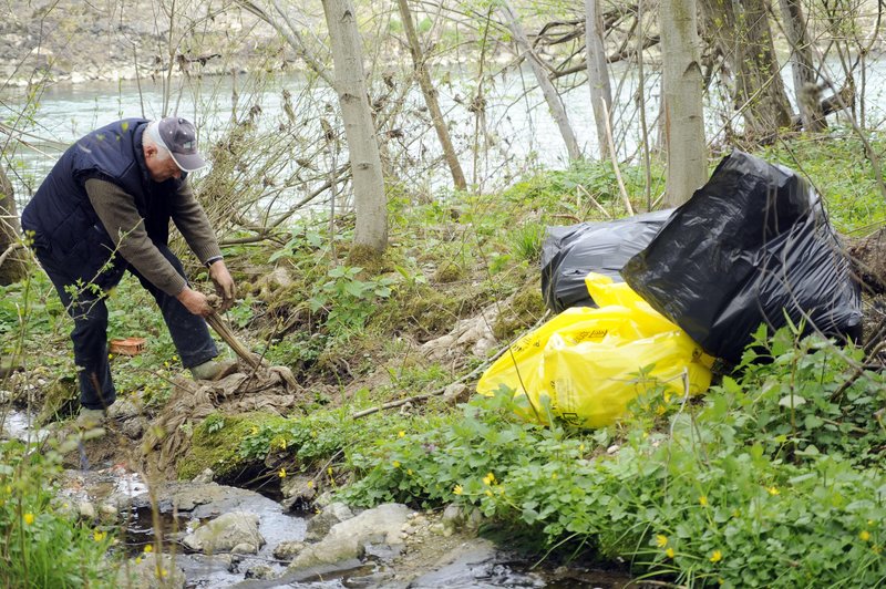 Neverjetno, koliko odpadkov so odstranili ob delu jadranskih rek in spodnje Save (foto: Žiga Živulović jr./Bobo)