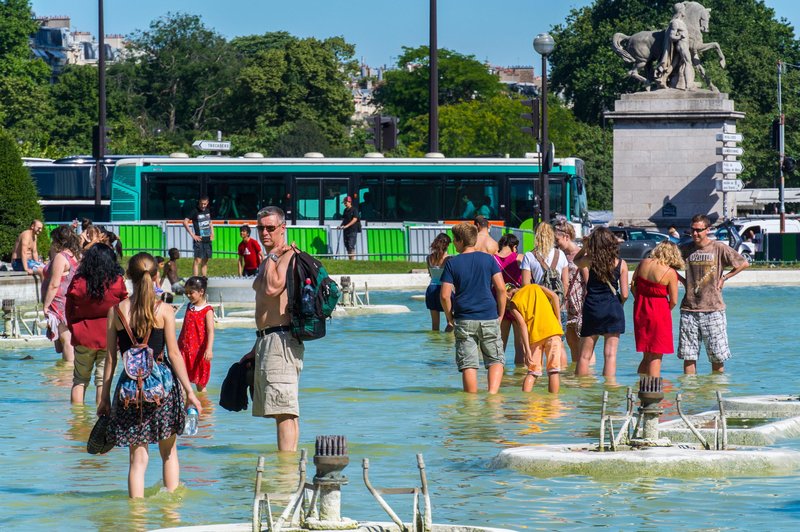 Kako vse bolj ekstremno vreme vpliva na počutje in zdravje ljudi? (foto: Profimedia)