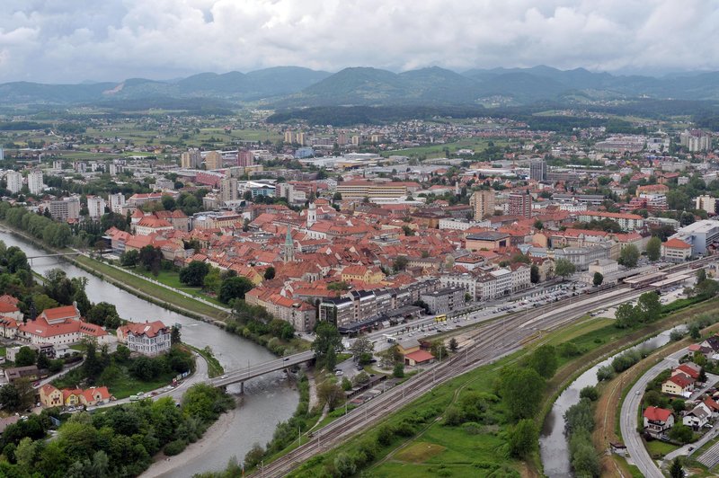 Celjanom sanacijo obljubljajo že skoraj tri desetletja, čakali bodo pa še vsaj štiri leta (foto: Srdjan Zivulovic/Bobo)