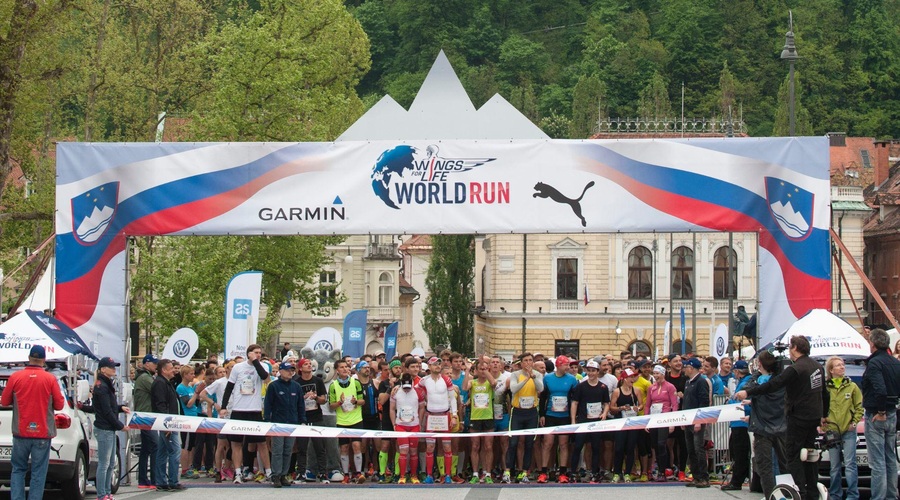 Prihaja priljubljena tekaška prireditev, z njo pa popolna zapora ceste v strogem centru Ljubljane (foto: Bobo)