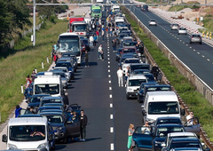 Pred prazničnim koncem tedna: gneča in vročina z oranžnim opozorilom (kje bo najhuje?)