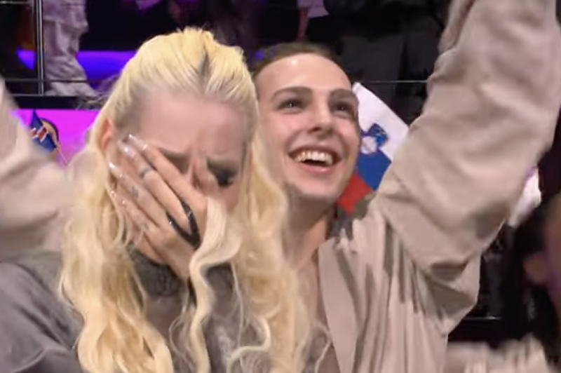 Solze sreče in neskončno olajšanje: trenutek, ko se je Slovenija uvrstila v finale Evrovizije (VIDEO) (foto: YouTube/Eurovision Song Contest/posnetek zaslona)