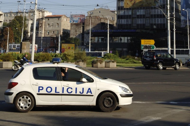 Brutalen napad: učenec pretepel profesorja, ta hospitaliziran zaradi težkih poškodb glave (foto: Profimedia)