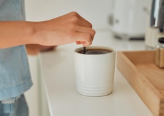 Energijska bomba: vsako jutro dodajte svoji kavi to in ​​ves dan boste polni energije