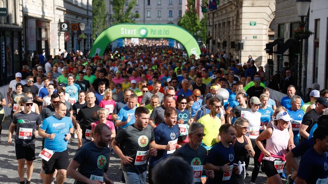 Ste tudi vi obtičali v Ljubljani? "Krivi" so tekači in pohodniki (foto: Bobo)