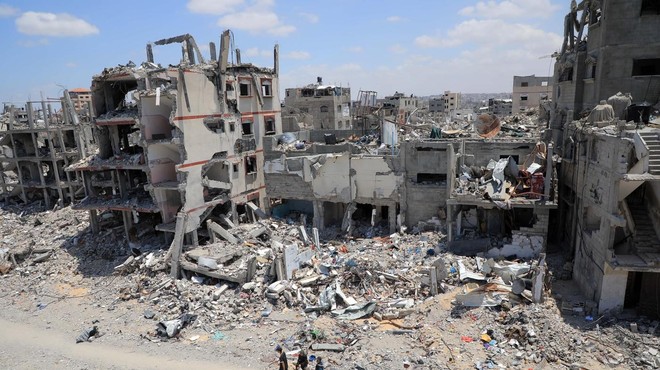 Izrael napadel begunsko taborišče v Gazi: večina smrtnih žrtev je žensk in otrok (foto: Profimedia)