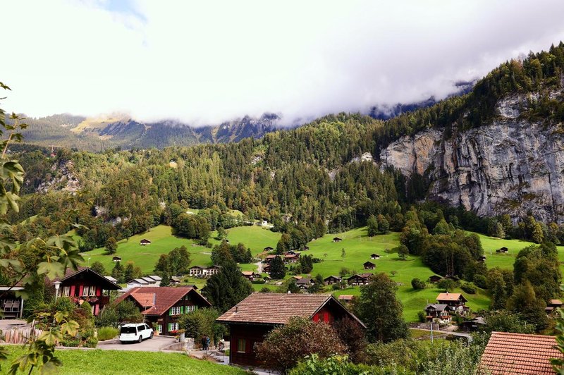 Po Benetkah še ena priljubljena turistična destinacija z ukrepom proti množičnem turizmu (foto: Profimedia)