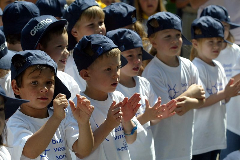 Ganljivo: z akcijo Pomežik soncu omogočili počitnice kar 530 otrokom, še vedno lahko pomagate (foto: Bobo)