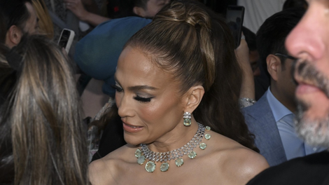 Jennifer Lopez premiera Netflix film Atlas