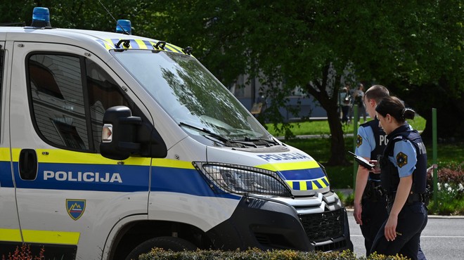 Motorist hudo poškodoval kolesarja, policija išče očividce (foto: Bobo/Žiga Živulović jr.)