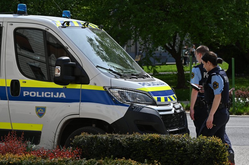 Motorist hudo poškodoval kolesarja, policija išče očividce (foto: Bobo/Žiga Živulović jr.)