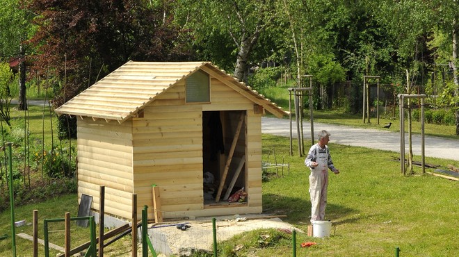 Bo država pobirala davek celo za našo vrtno uto? Takole pojasnjujejo ... (foto: Žiga Živulovič jr./Bobo)