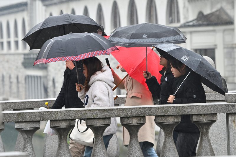 Muhasto vreme ostaja, za kako dolgo? (foto: Žiga Živulović jr./BOBO)