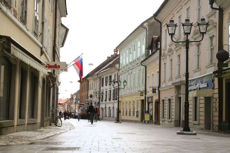 Prebivalci ogorčeni: v tej občini višje cene vrtcev, parkirnin in oskrbe z vodo (foto: Jaka Vinsek/Bobo)