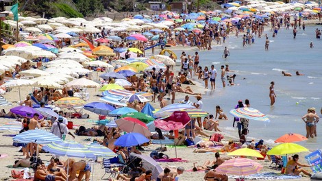 Tam dopustujejo tudi številni Slovenci: lokalci zagnali vik in krik zaradi turistov (poglejte, kaj zahtevajo)