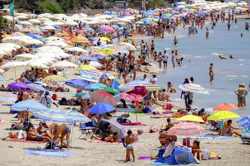 Tam dopustujejo tudi številni Slovenci: lokalci zagnali vik in krik zaradi turistov (poglejte, kaj zahtevajo) (foto: Profimedia)