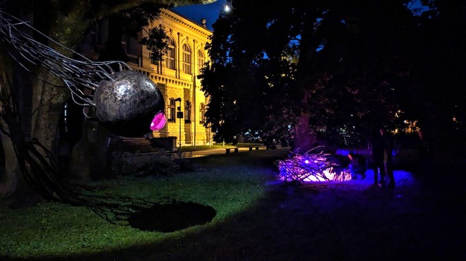 Po Ljubljani nas bodo spet pozdravljale luči in nenavadna bitja. Kje vse jih boste lahko srečali? (foto: Facebook/Festival Svetlobna gverila)