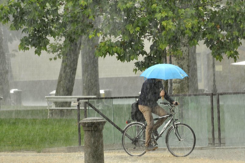 Zakaj je bil letošnji maj drugačen? Podatki vas bodo presenetili, saj kažejo, da je bil nadpovprečno ... (foto: Žiga Živulovič jr./Bobo)