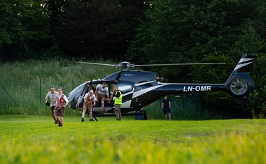 Fehtarji pričarali spektakel, kot ga še ni bilo: na oder prišli kar s helikopterjem (FOTO)