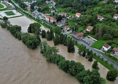 Po hudih poplavah, ki so prizadele Slovenijo: za obnovo je nadzorni svet SDH namenil toliko denarja