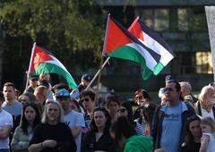 Bo odloženo odločanje o priznanju Palestine? SDS bo predlagala posvetovalni referendum