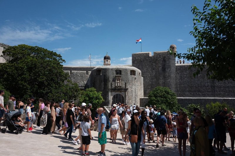 Britanski in ameriški mediji enotni: nikar ne obiskujte tega hrvaškega mesta, nevzdržno je! (foto: Profimedia)