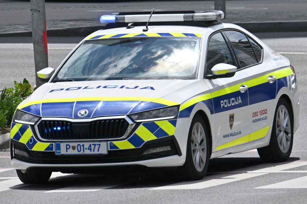 policija