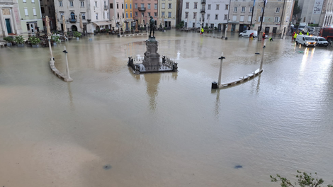 poplave, tartinijev trg, piran